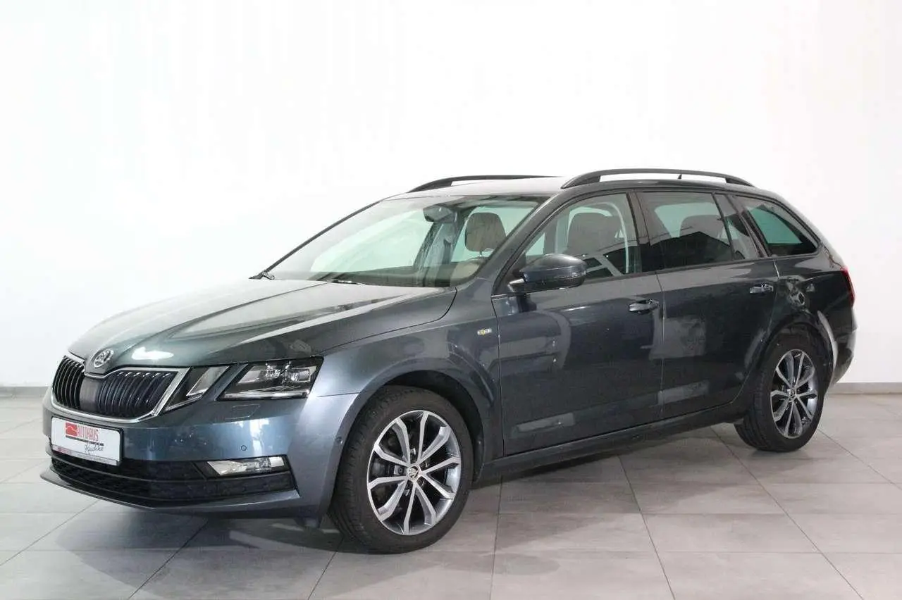 Photo 1 : Skoda Octavia 2020 Petrol