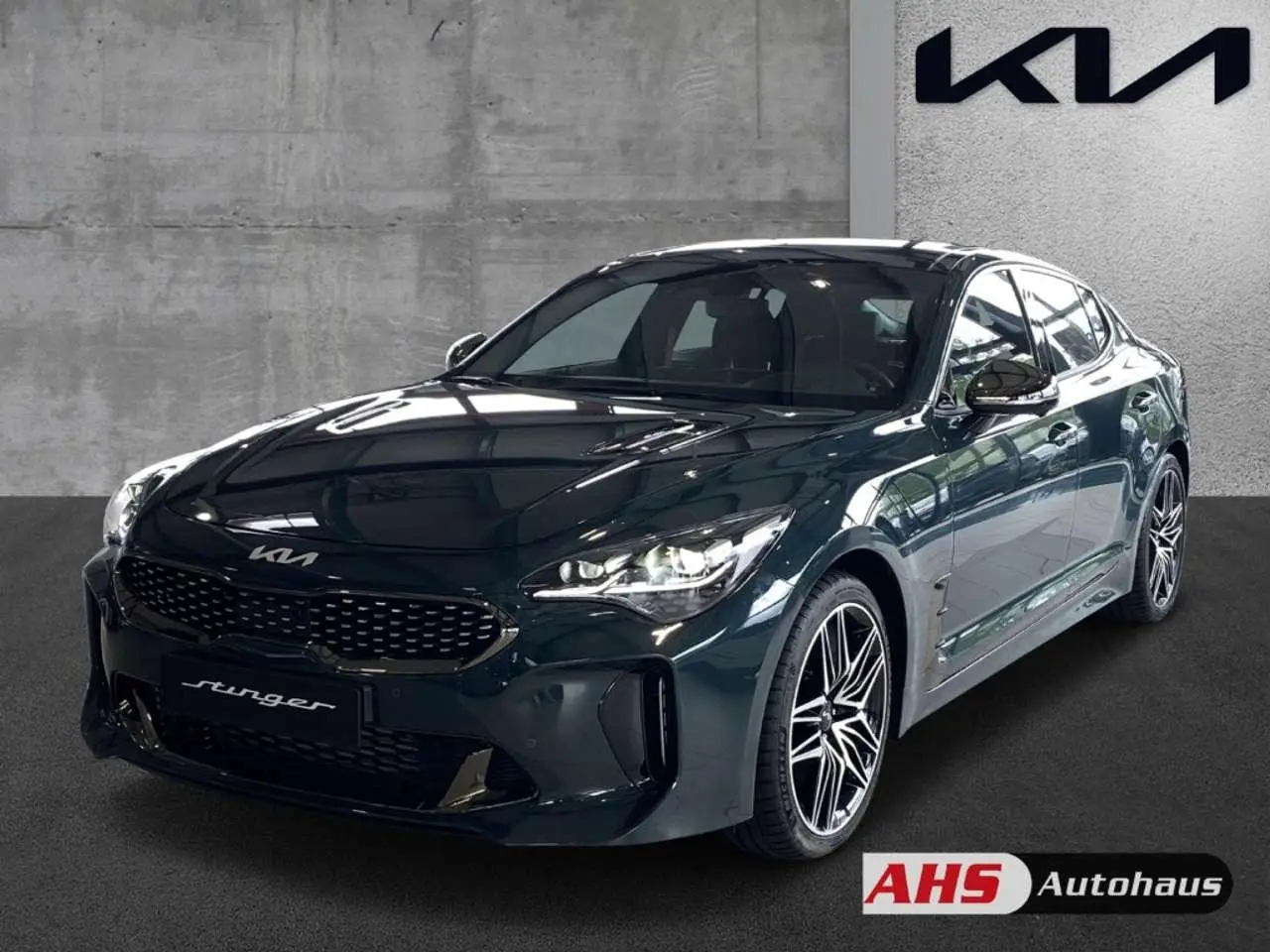 Photo 1 : Kia Stinger 2023 Essence