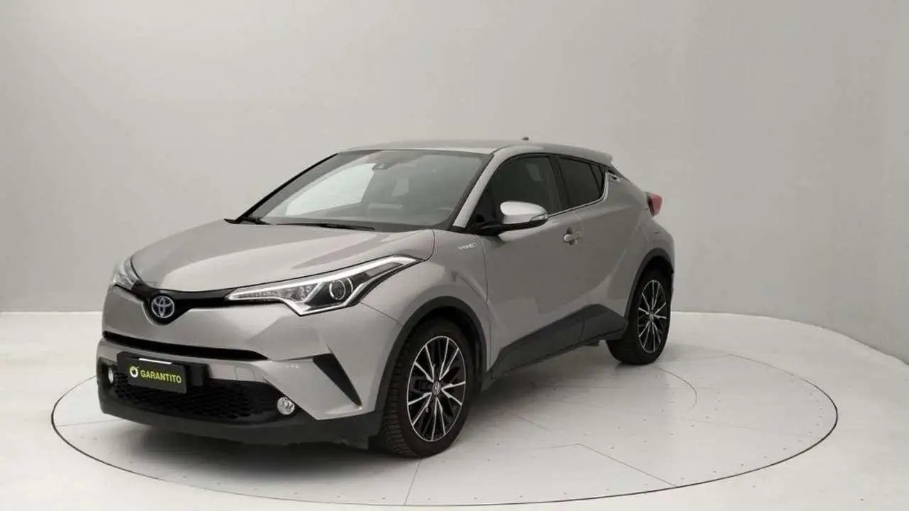 Photo 1 : Toyota C-hr 2018 Hybride