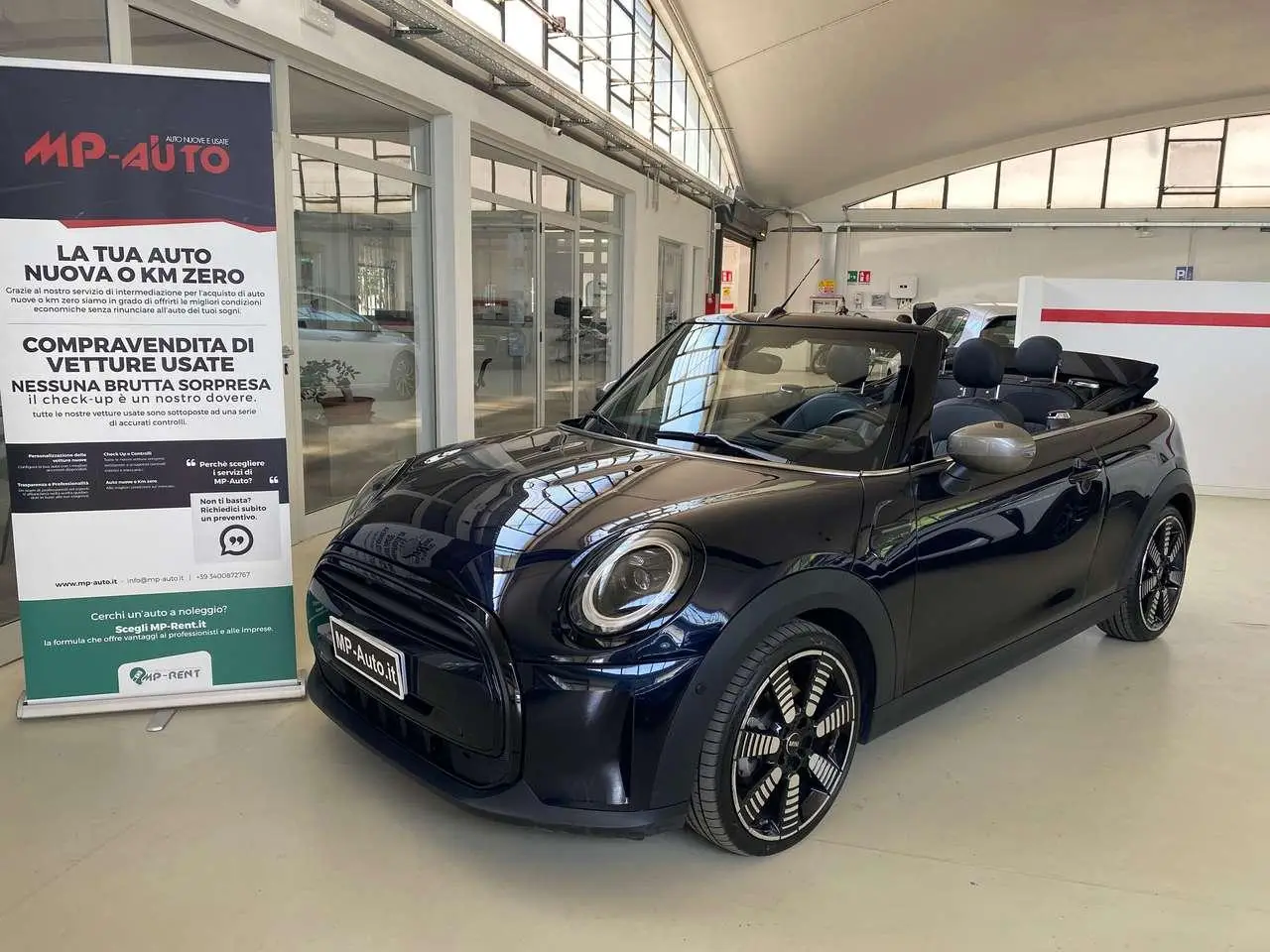 Photo 1 : Mini Cooper 2023 Petrol