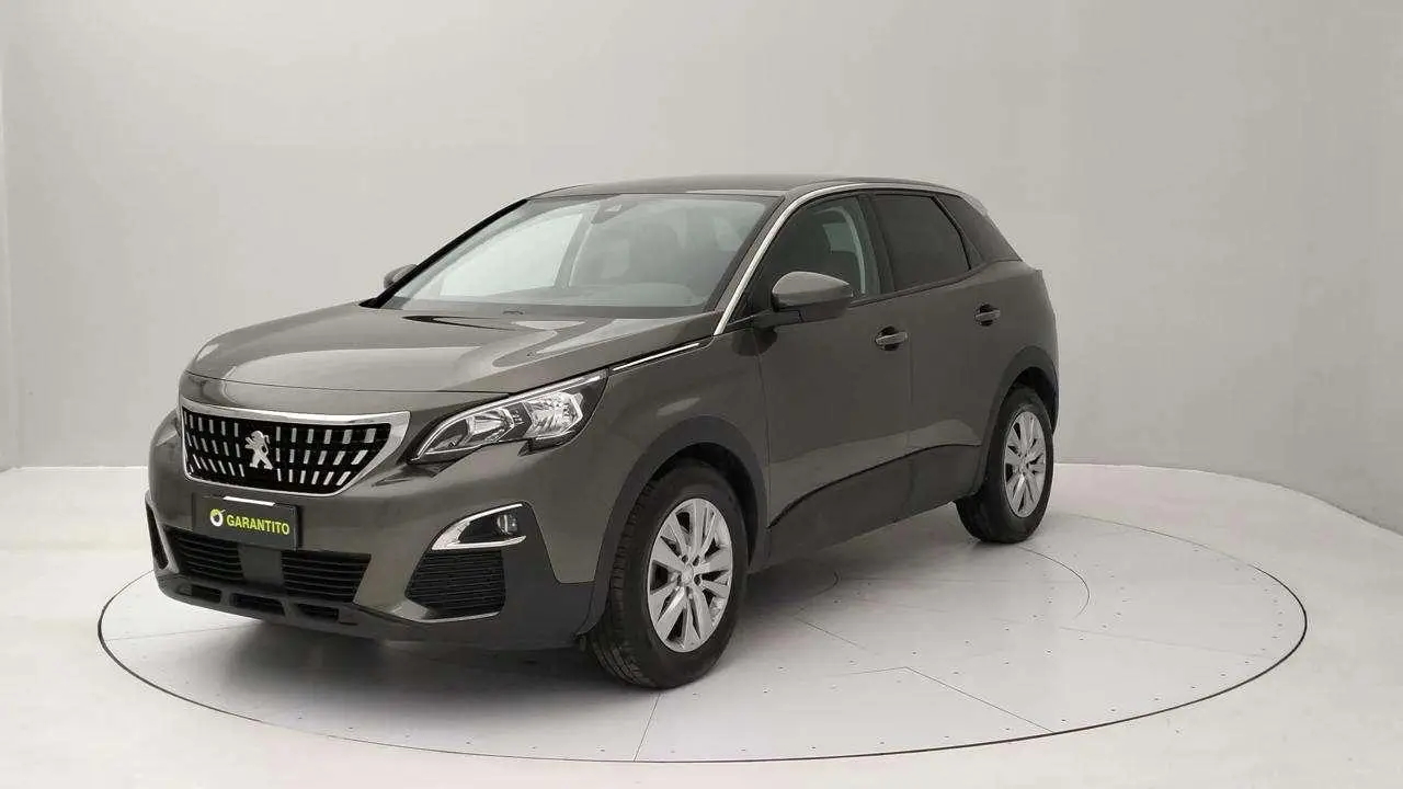 Photo 1 : Peugeot 3008 2020 Diesel