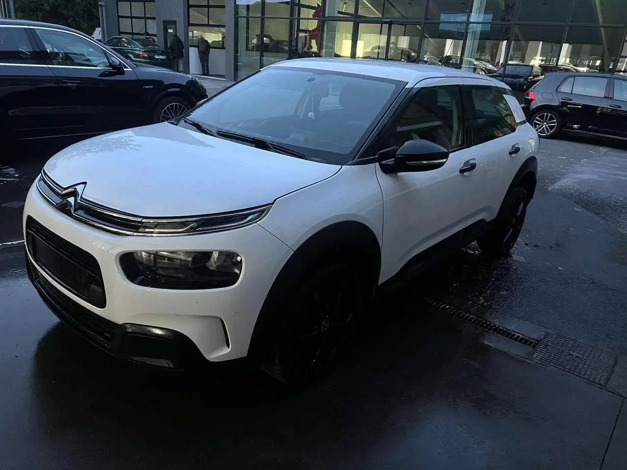 Photo 1 : Citroen C4 2019 Essence