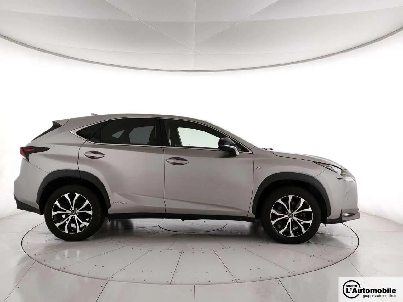 Photo 1 : Lexus Nx 2017 Hybride