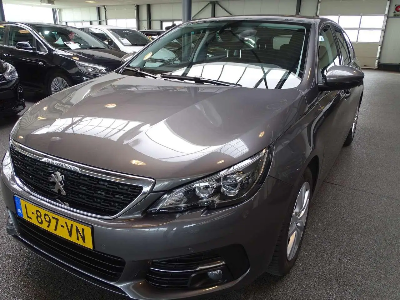 Photo 1 : Peugeot 308 2021 Essence