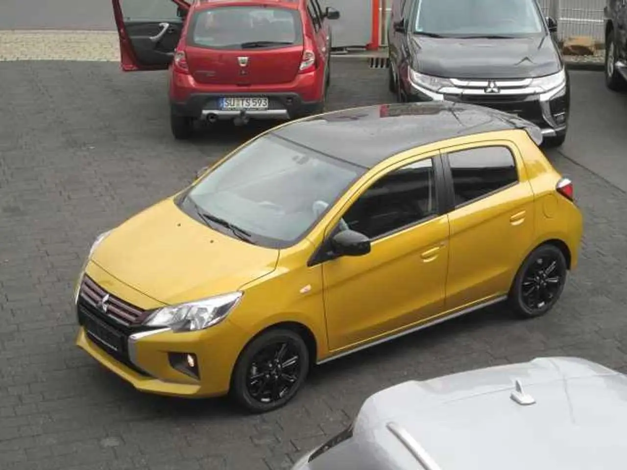 Photo 1 : Mitsubishi Space Star 2024 Petrol