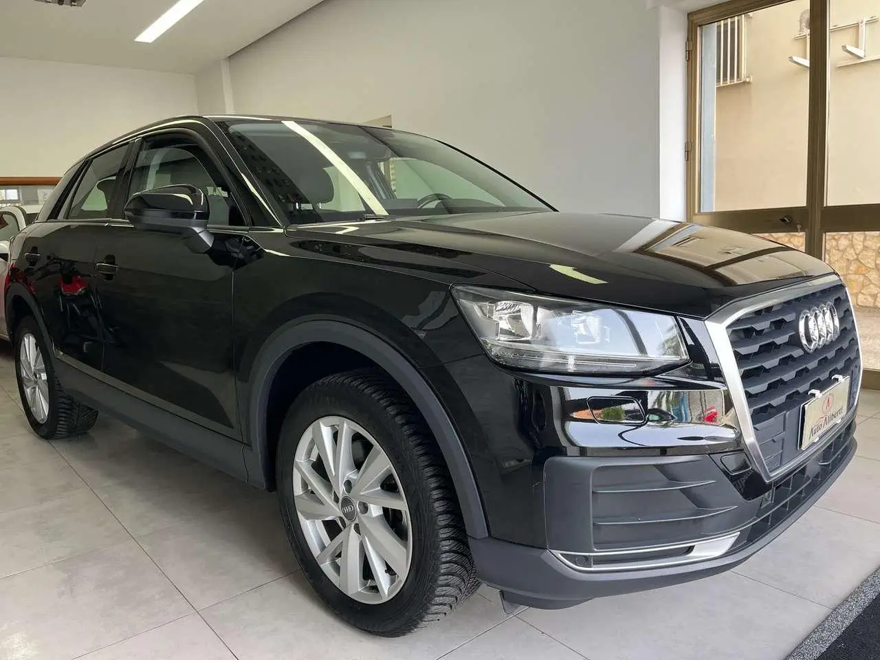 Photo 1 : Audi Q2 2017 Diesel