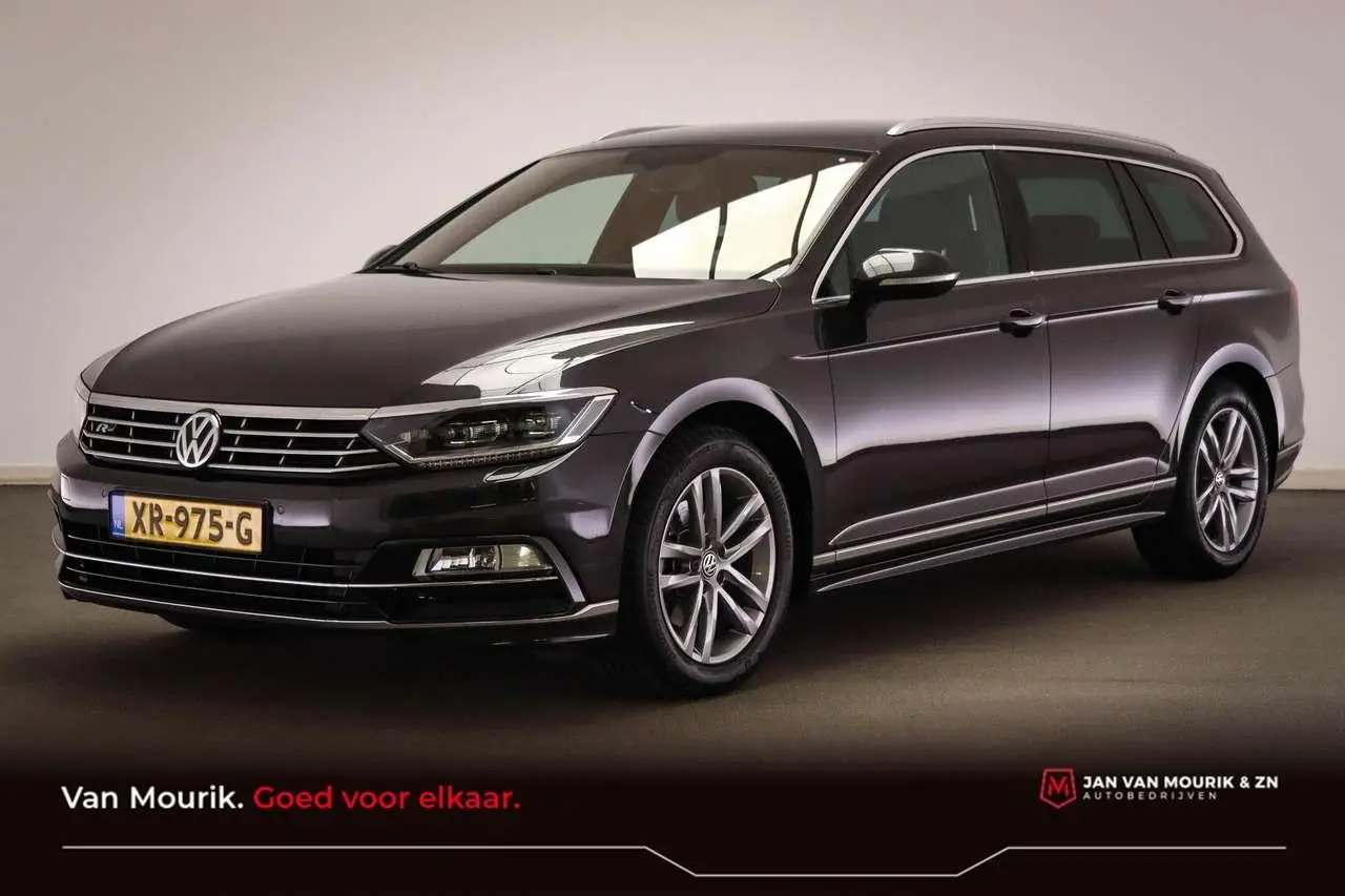 Photo 1 : Volkswagen Passat 2019 Diesel