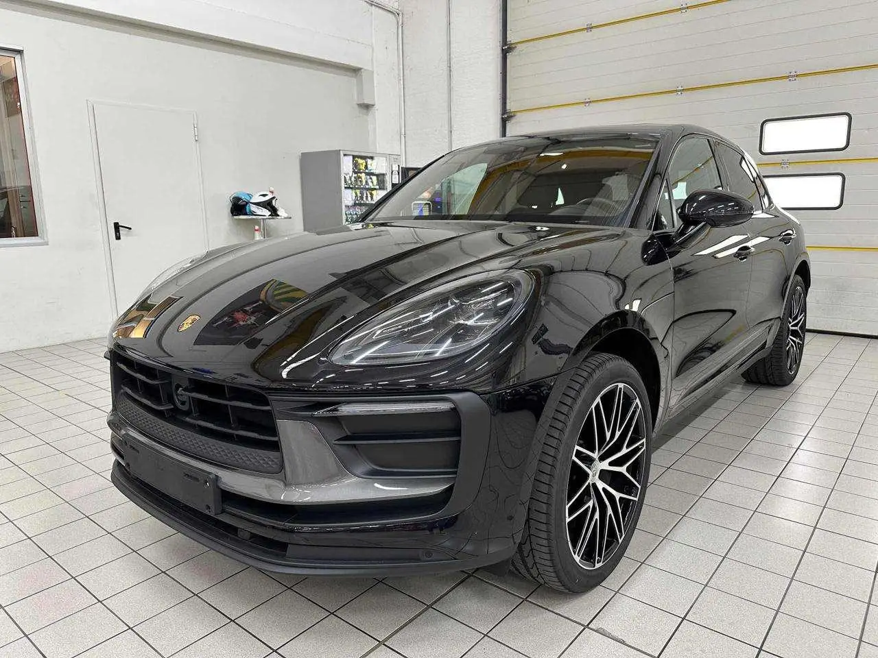 Photo 1 : Porsche Macan 2024 Essence