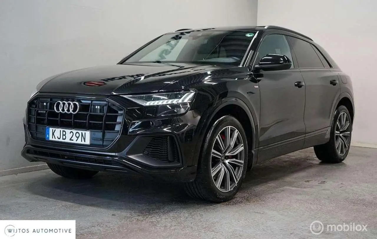 Photo 1 : Audi Q8 2021 Hybrid