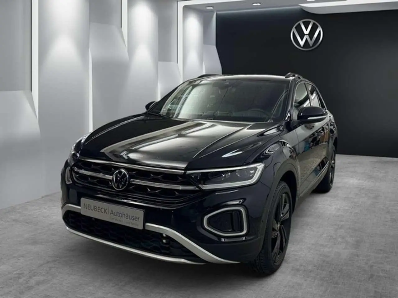 Photo 1 : Volkswagen T-roc 2024 Essence