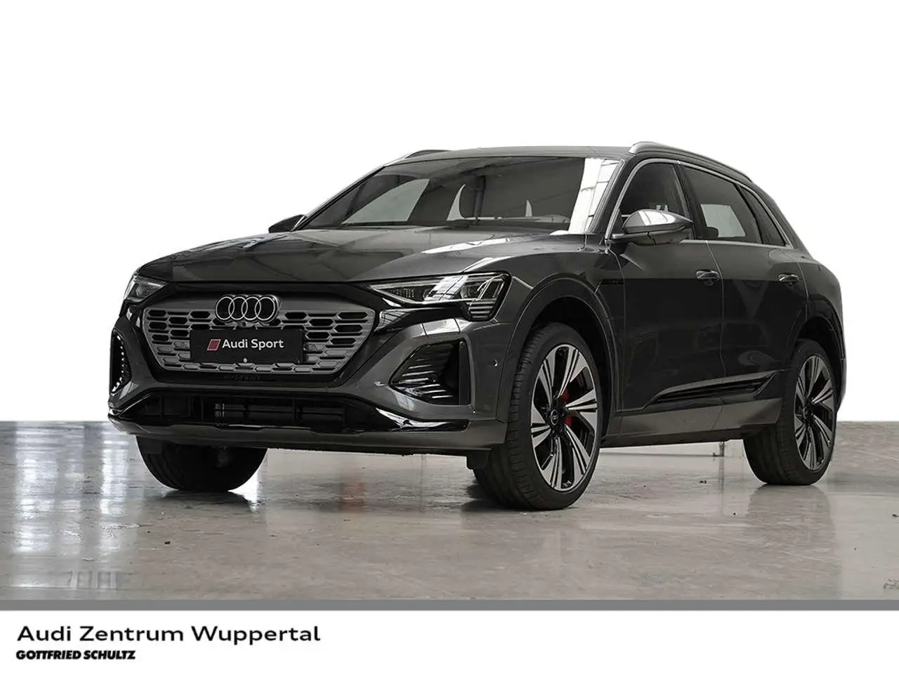 Photo 1 : Audi Q8 2024 Électrique