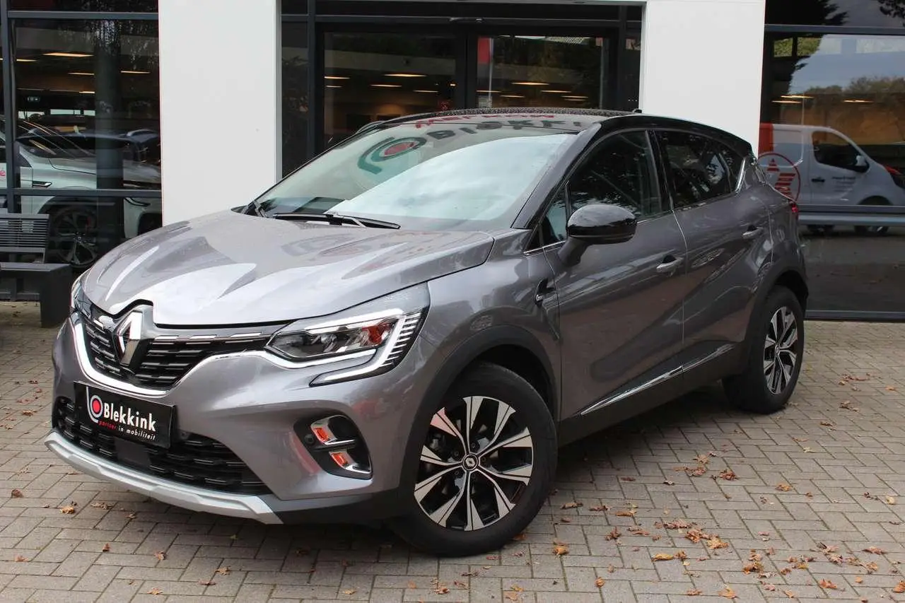 Photo 1 : Renault Captur 2024 Petrol