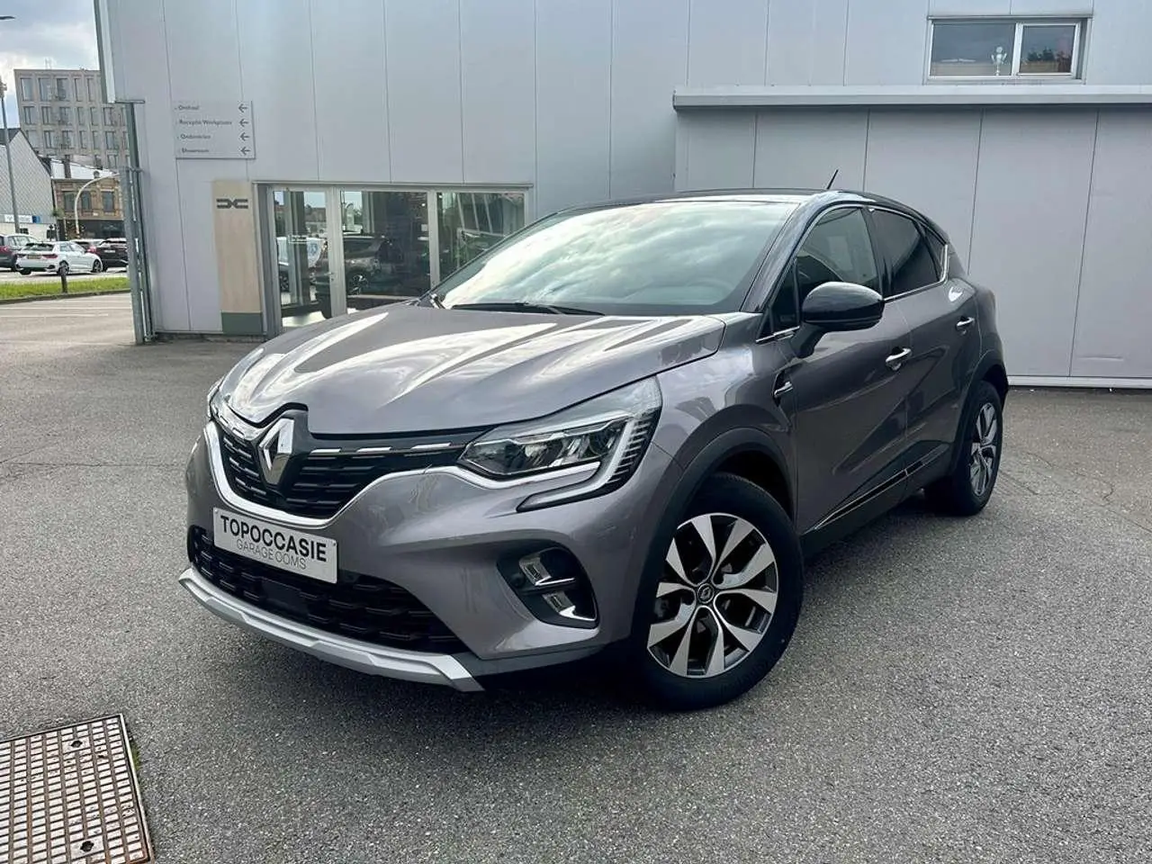 Photo 1 : Renault Captur 2020 Essence