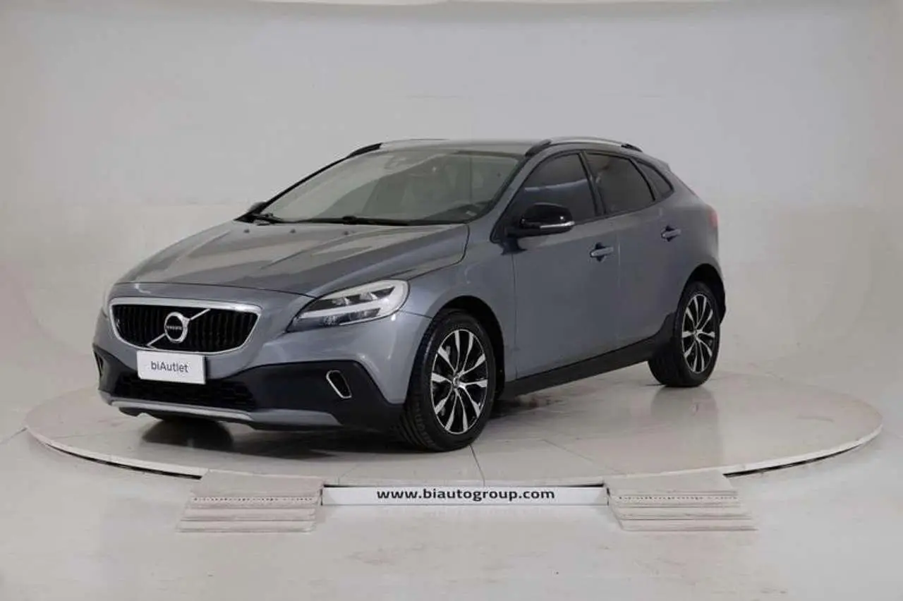 Photo 1 : Volvo V40 2019 Diesel