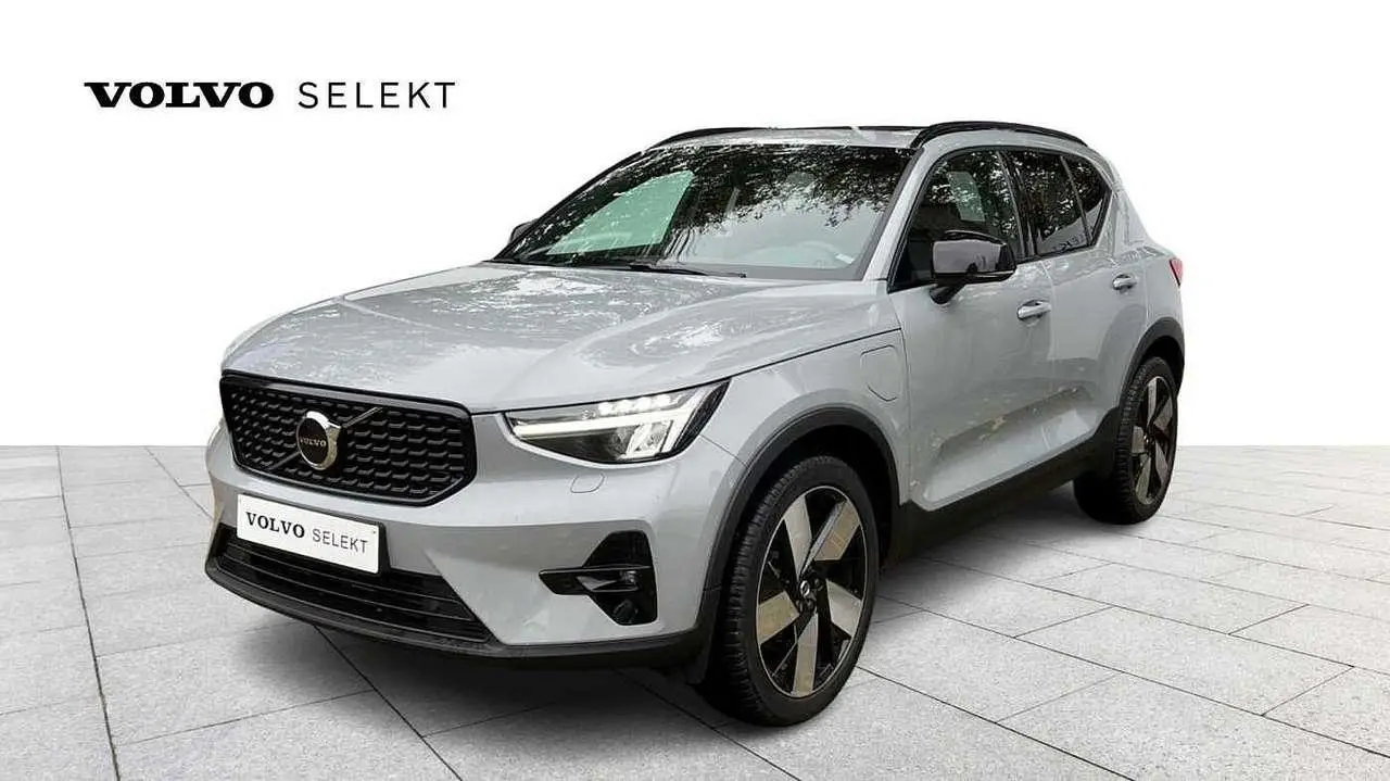 Photo 1 : Volvo Xc40 2023 Hybrid