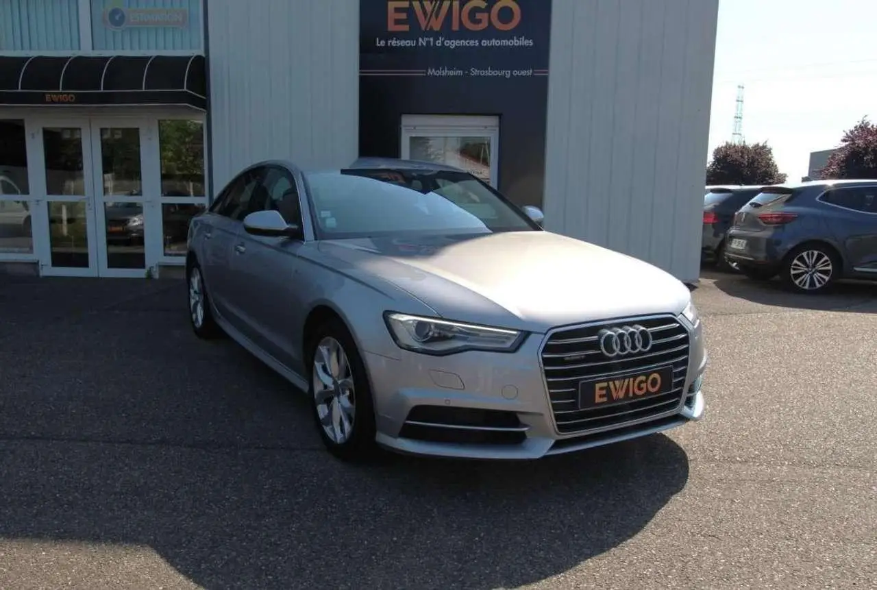 Photo 1 : Audi A6 2016 Petrol