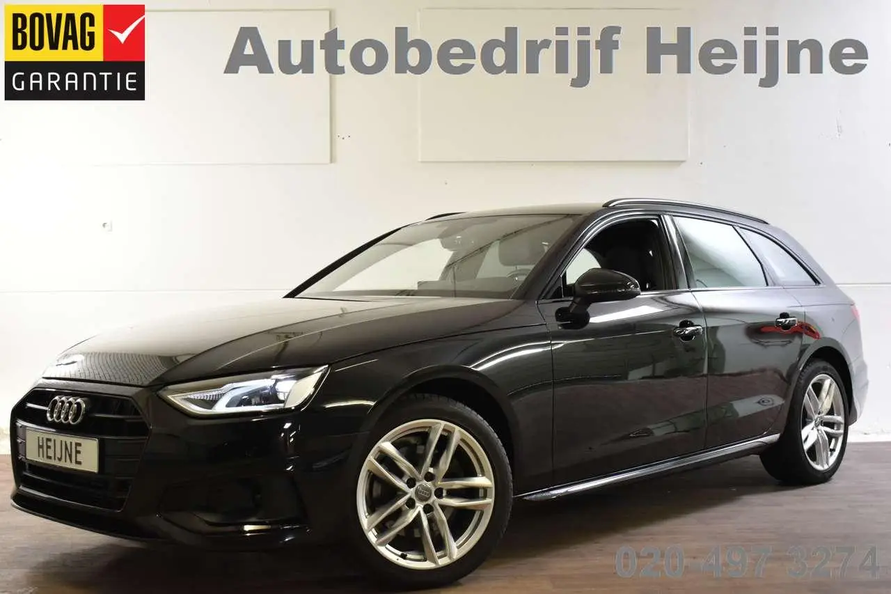 Photo 1 : Audi A4 2020 Hybride