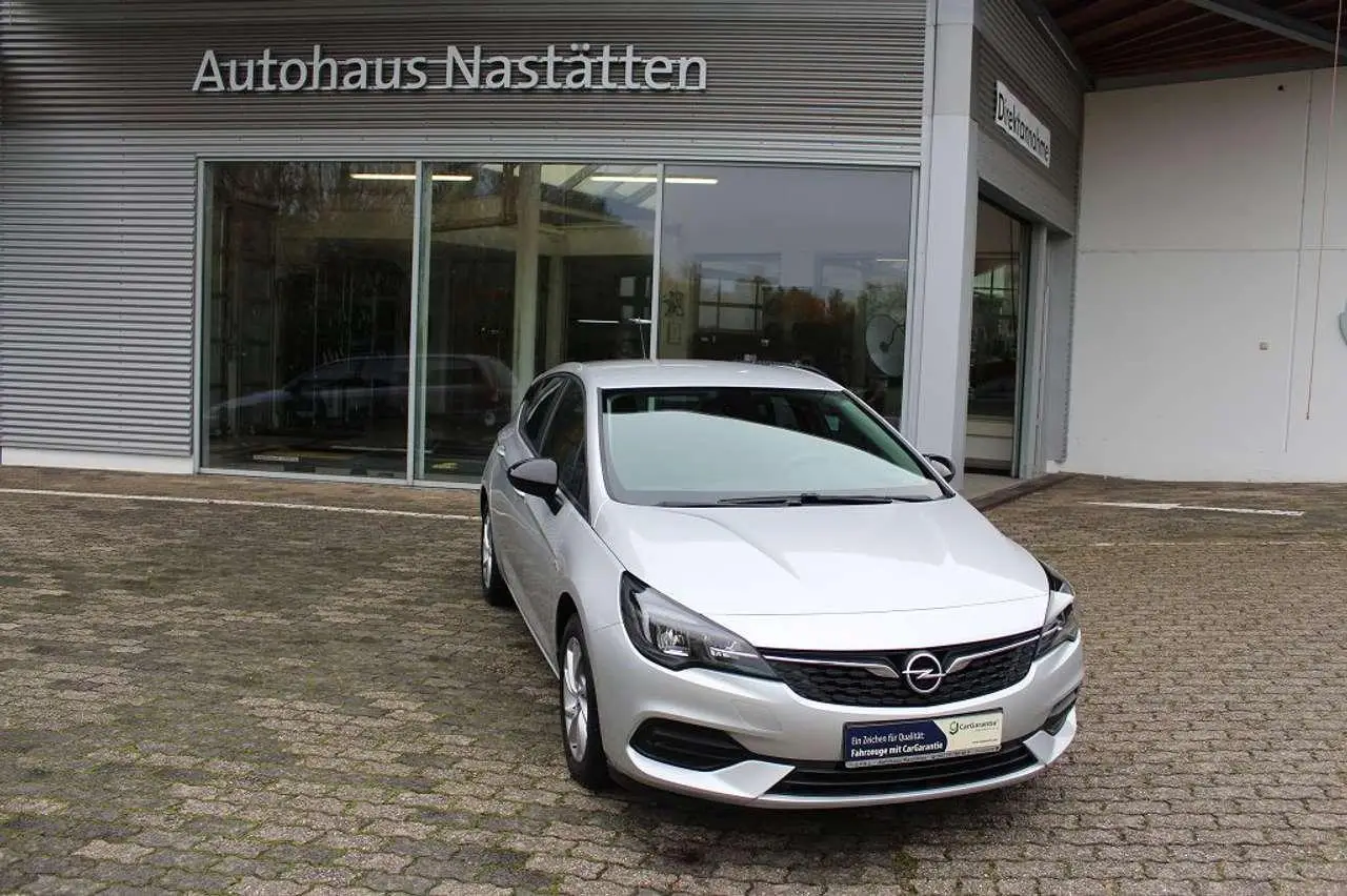 Photo 1 : Opel Astra 2021 Essence