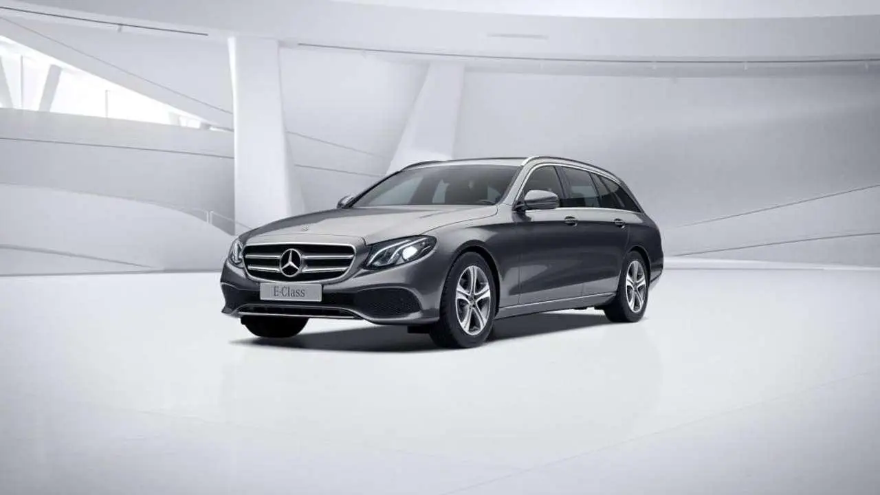 Photo 1 : Mercedes-benz Classe E 2019 Petrol