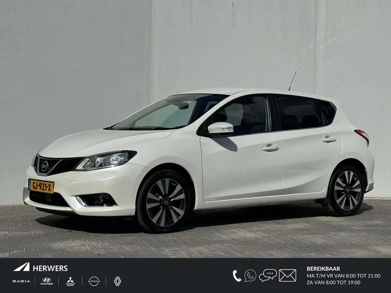 Photo 1 : Nissan Pulsar 2015 Petrol