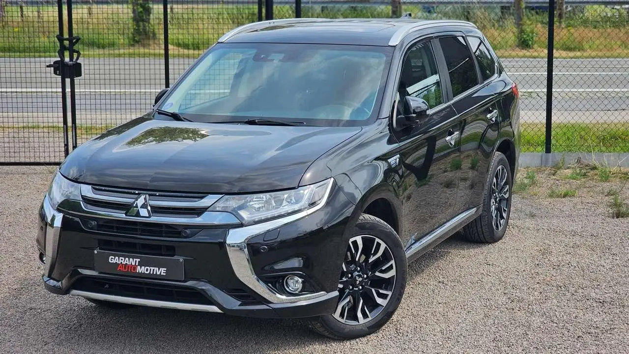 Photo 1 : Mitsubishi Outlander 2018 Hybride