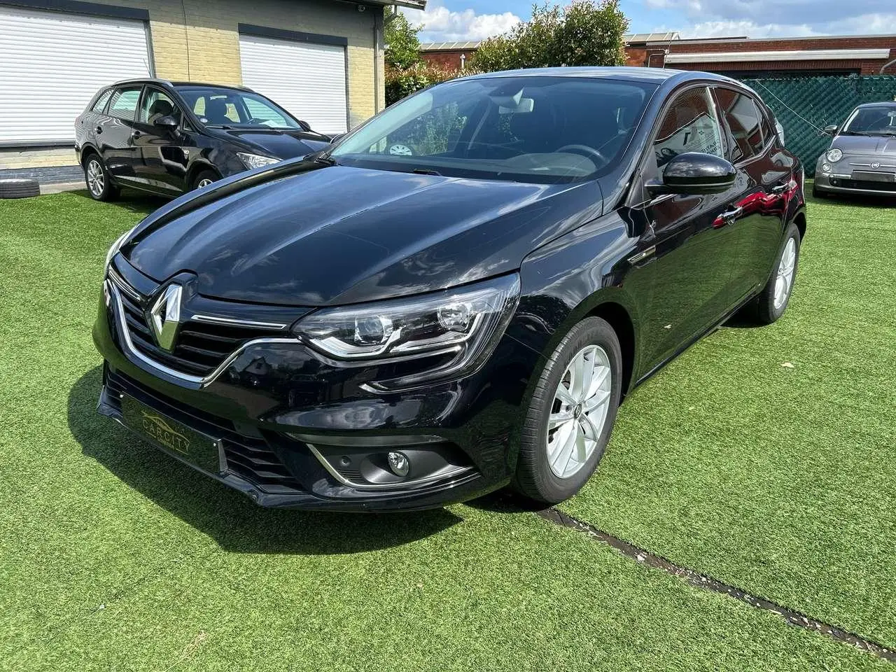 Photo 1 : Renault Megane 2017 Essence