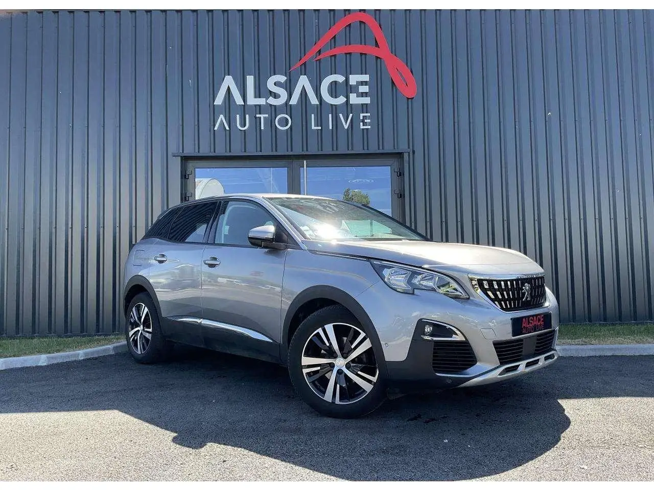 Photo 1 : Peugeot 3008 2018 Essence