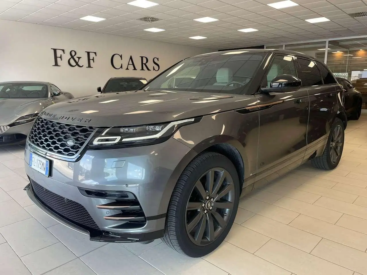 Photo 1 : Land Rover Range Rover Velar 2017 Diesel