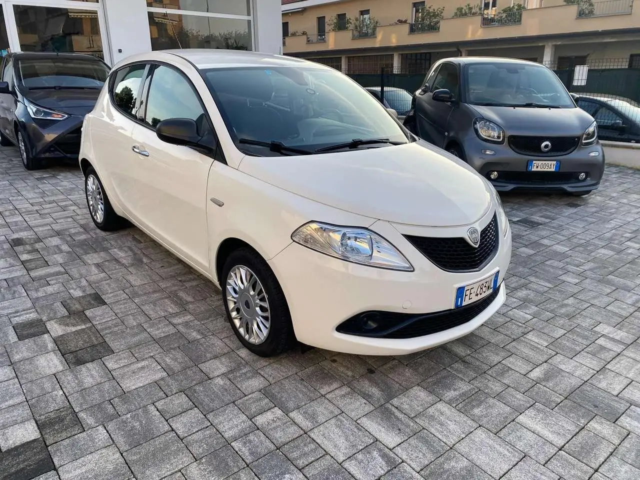 Photo 1 : Lancia Ypsilon 2016 Essence