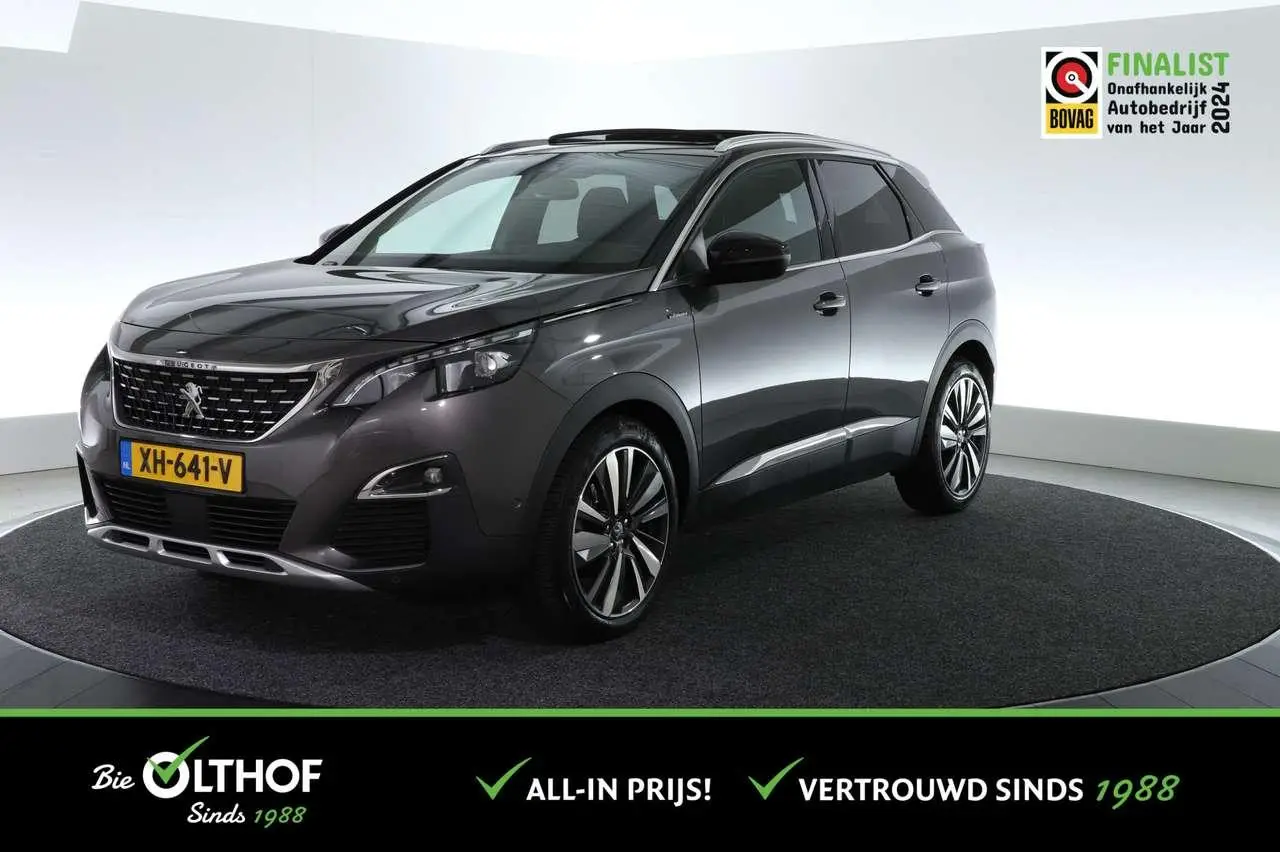 Photo 1 : Peugeot 3008 2019 Petrol