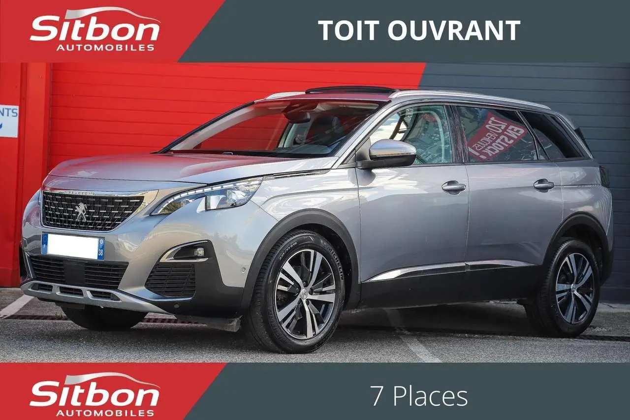 Photo 1 : Peugeot 5008 2019 Diesel