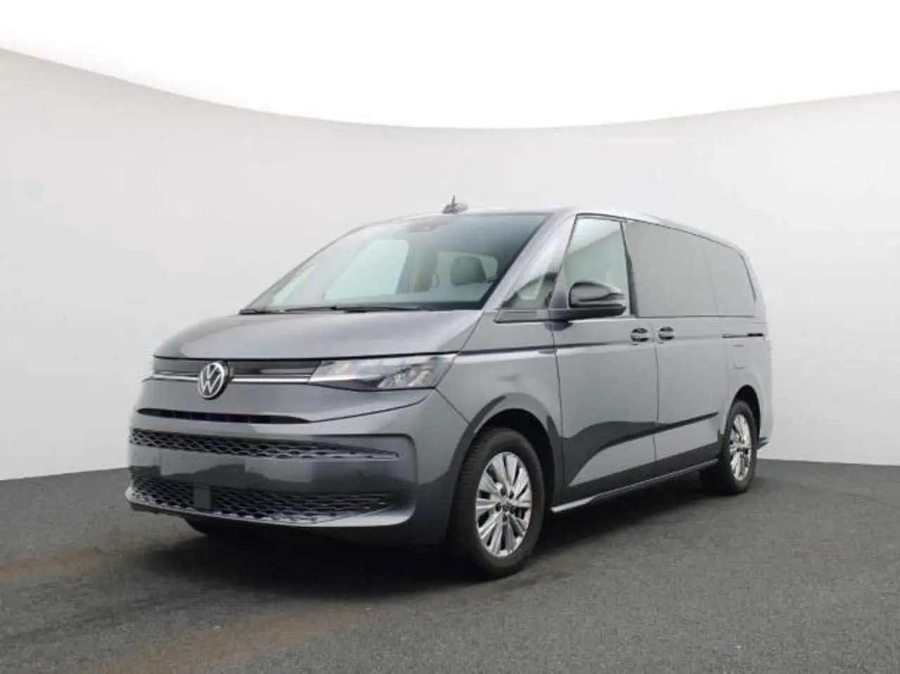 Photo 1 : Volkswagen T7 2023 Hybrid