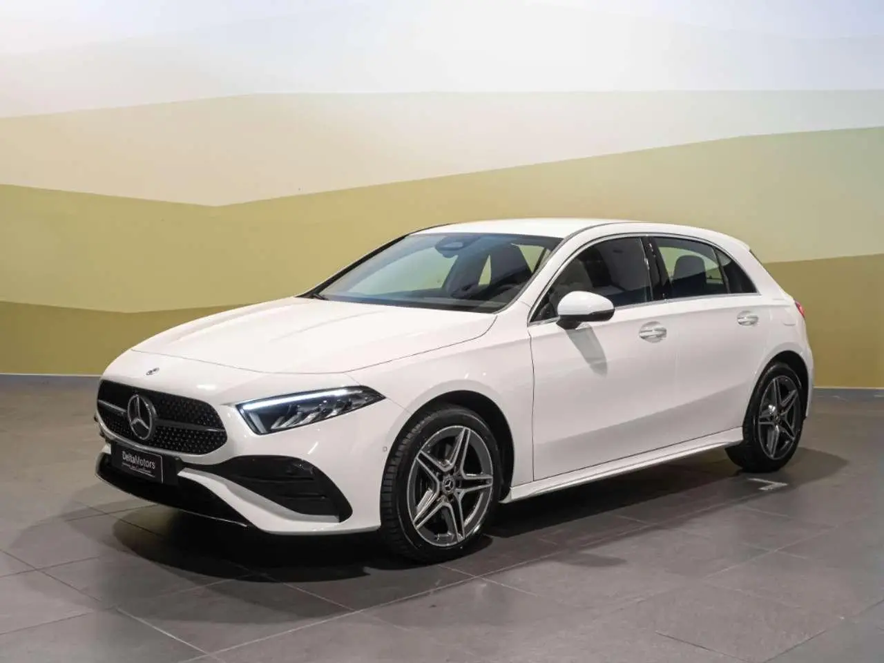 Photo 1 : Mercedes-benz Classe A 2023 Hybrid