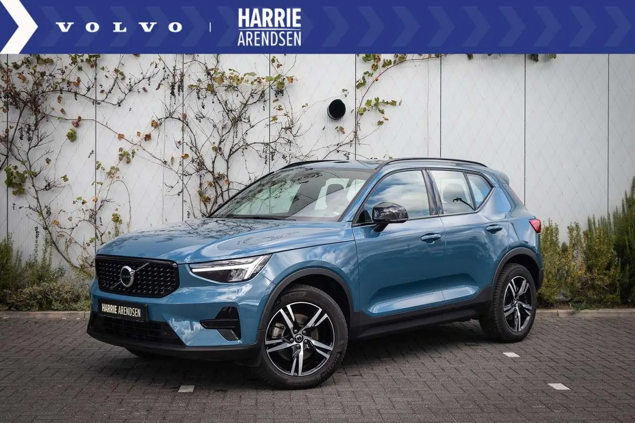 Photo 1 : Volvo Xc40 2024 Hybride