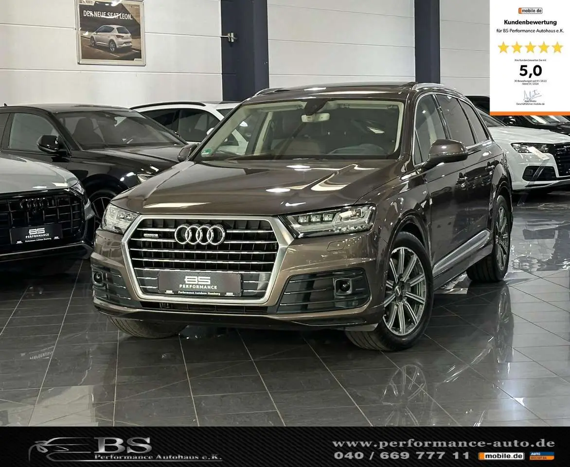 Photo 1 : Audi Q7 2015 Essence