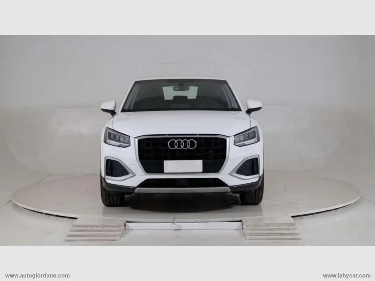 Photo 1 : Audi Q2 2022 Essence