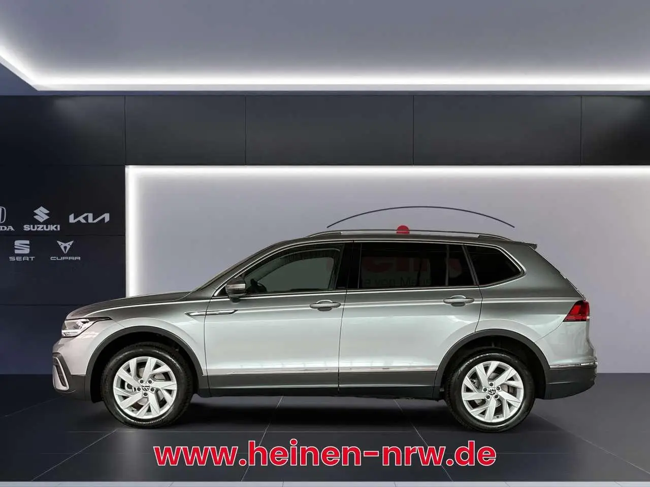 Photo 1 : Volkswagen Tiguan 2023 Essence