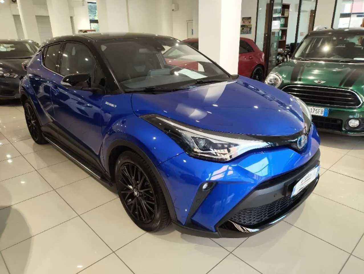 Photo 1 : Toyota C-hr 2019 Hybrid