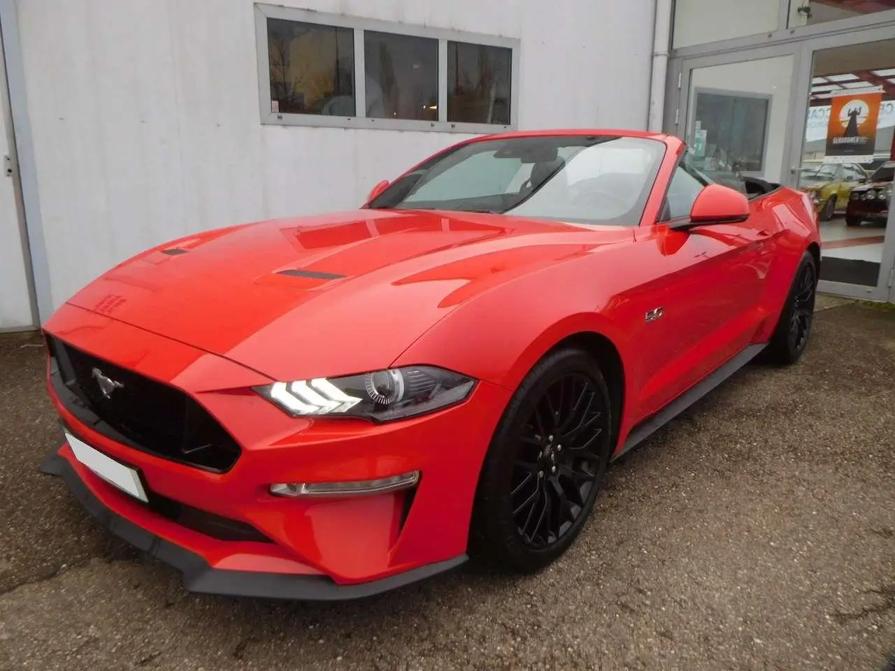 Photo 1 : Ford Mustang 2019 Petrol