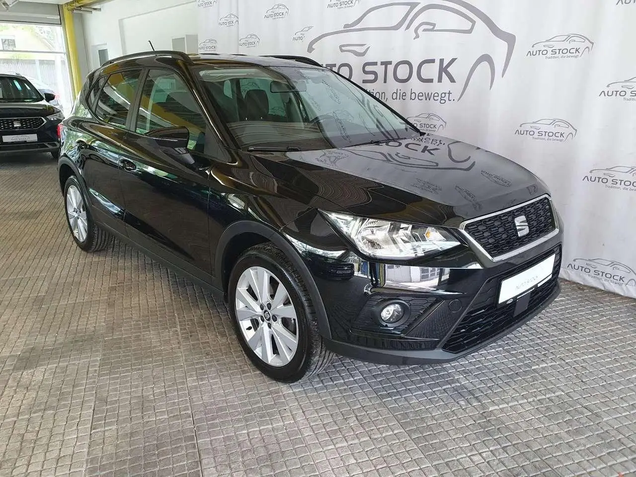 Photo 1 : Seat Arona 2018 Petrol