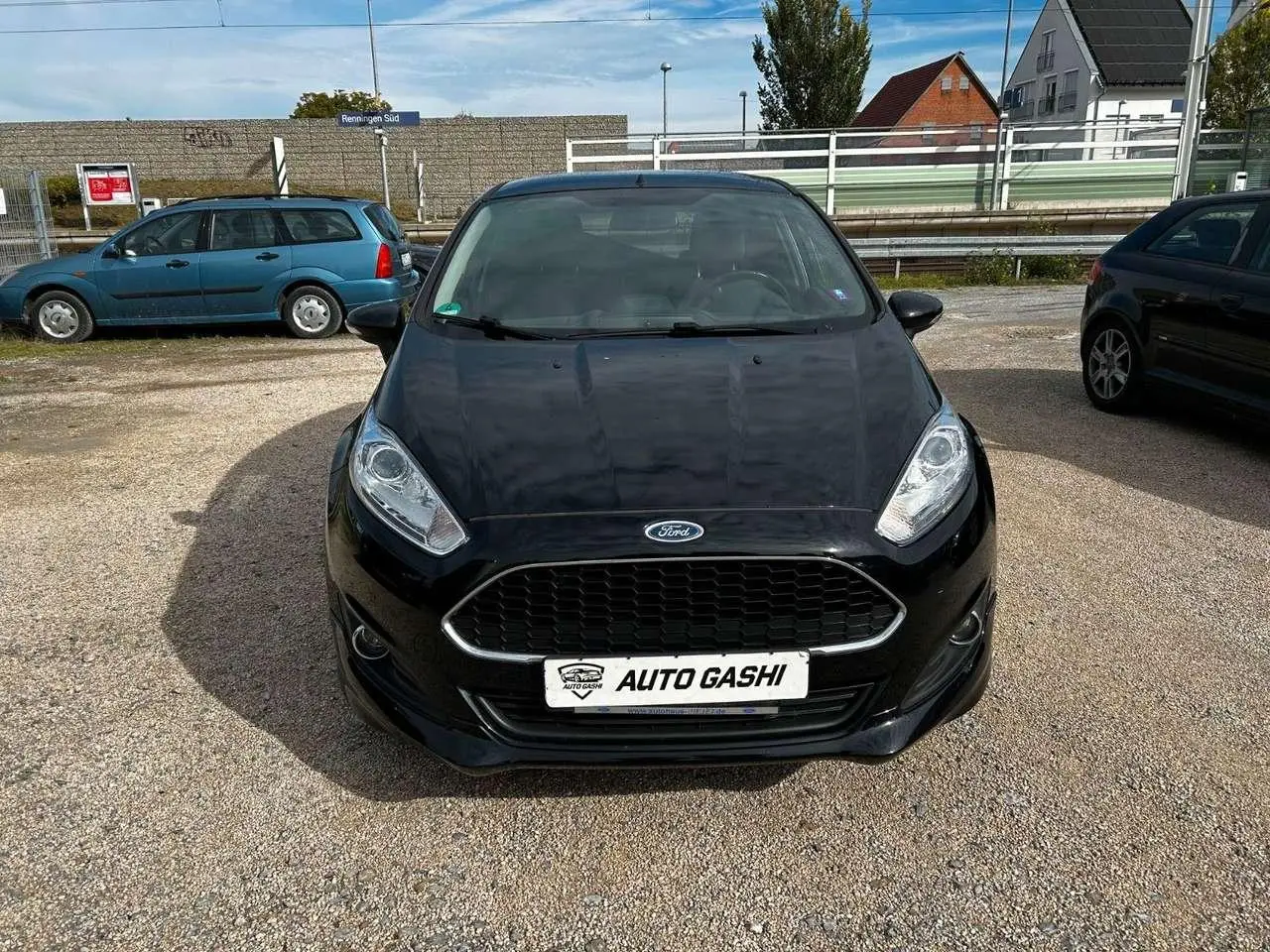 Photo 1 : Ford Fiesta 2016 Petrol