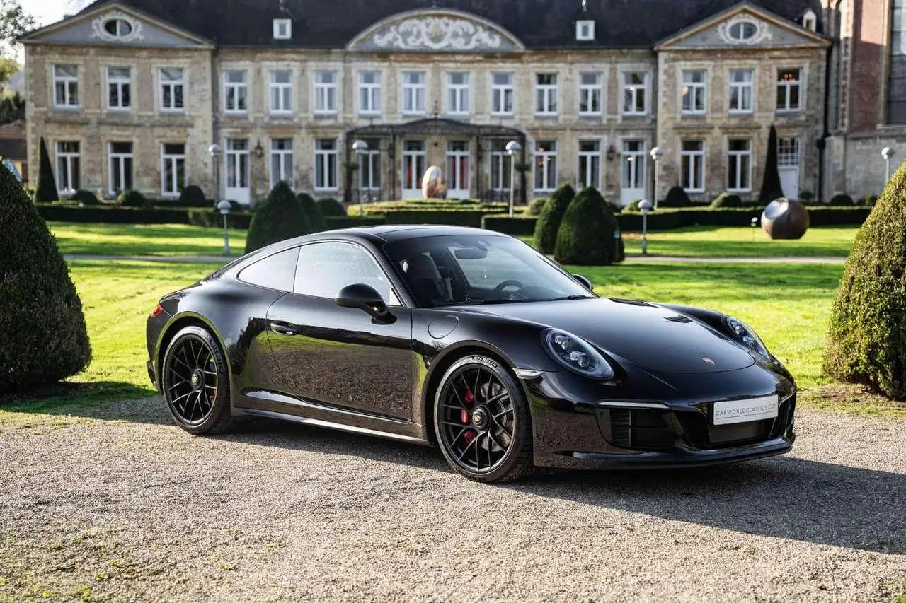 Photo 1 : Porsche 991 2019 Essence