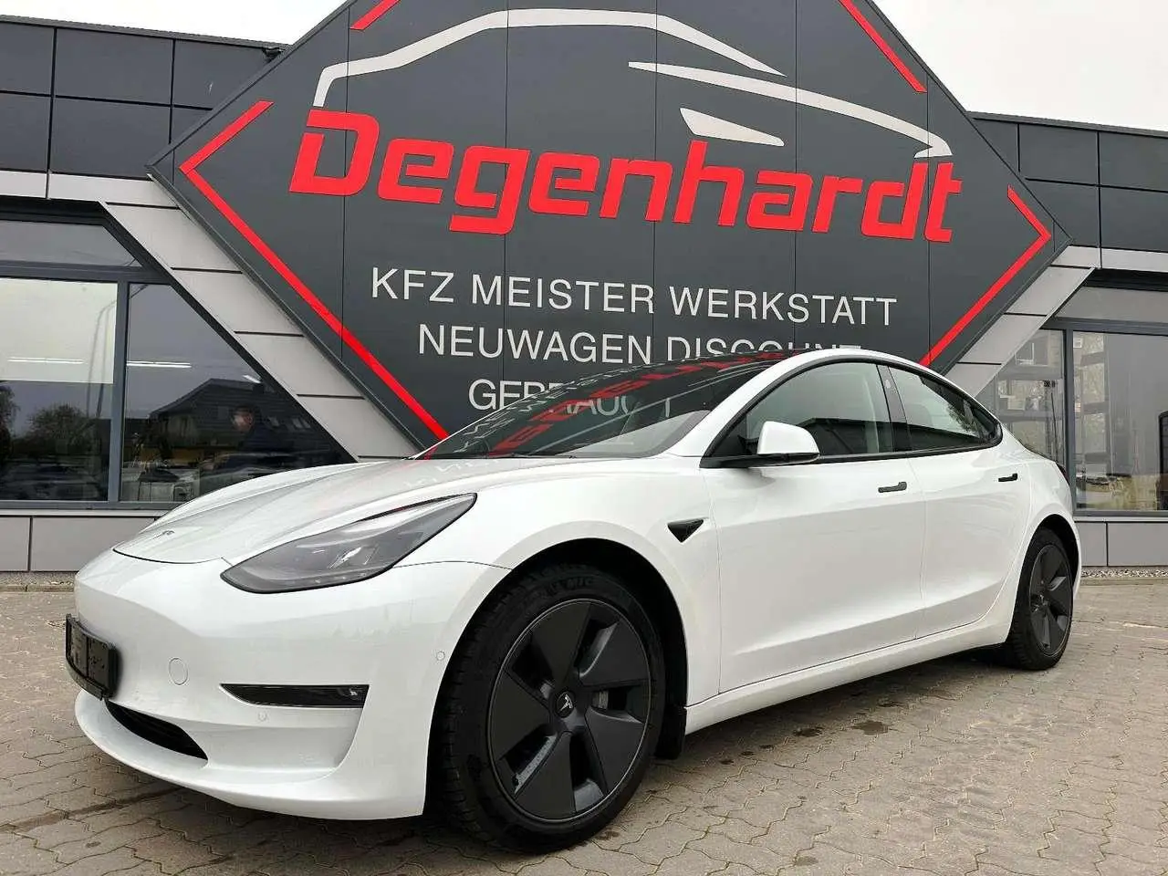 Photo 1 : Tesla Model 3 2021 Electric