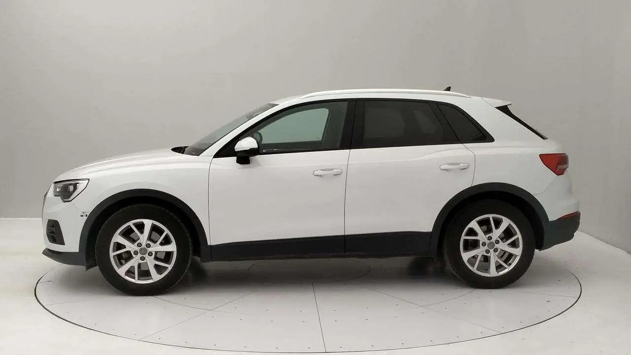 Photo 1 : Audi Q3 2020 Hybrid