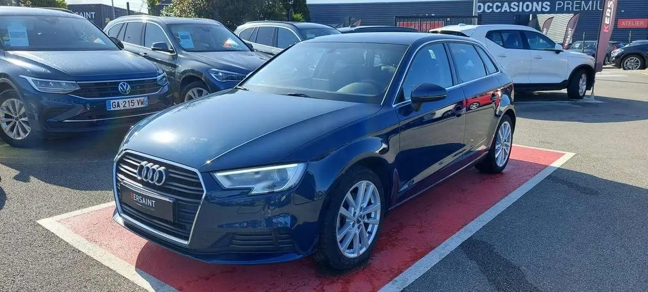 Photo 1 : Audi A3 2019 Essence