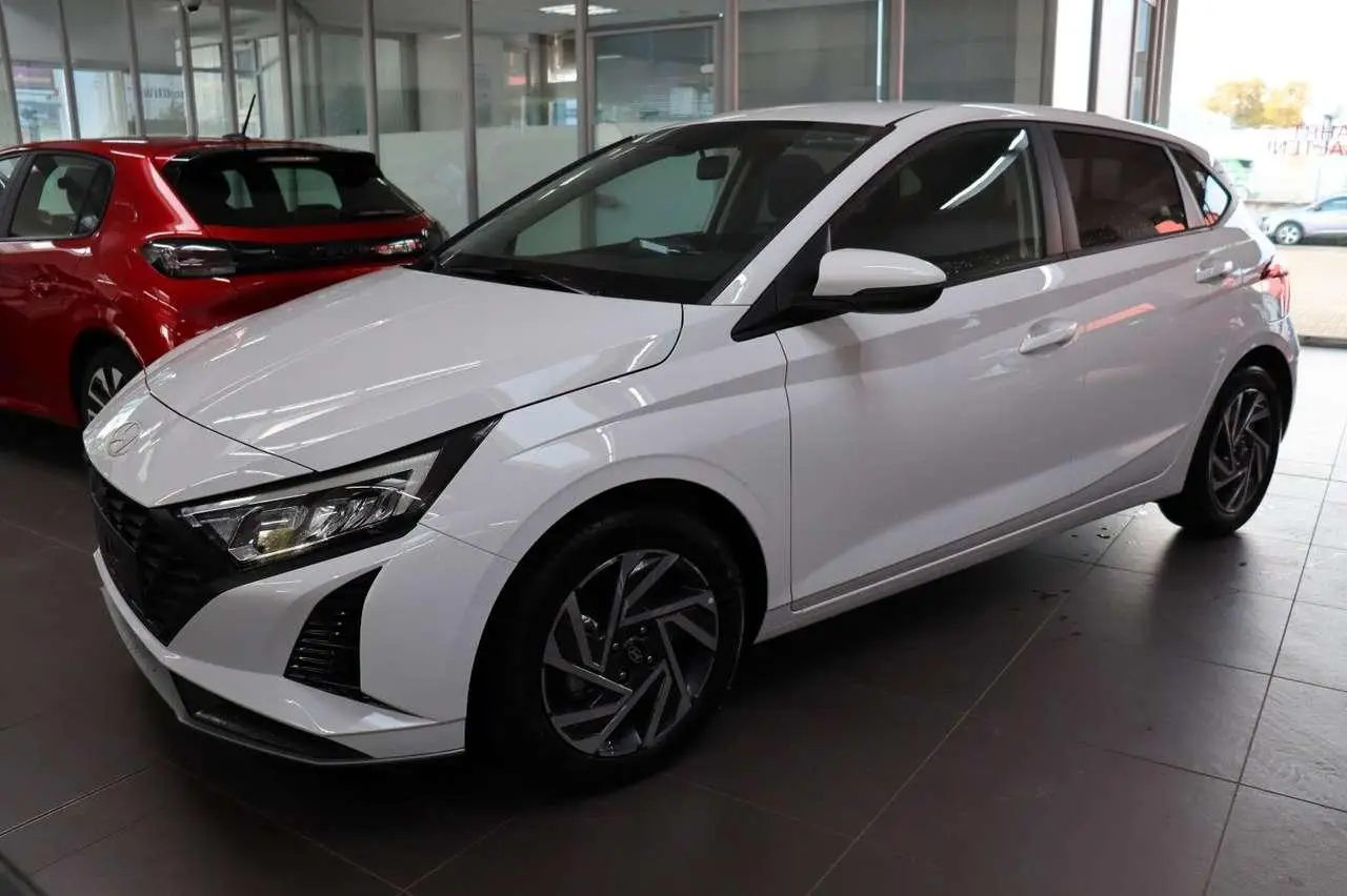 Photo 1 : Hyundai I20 2024 Petrol