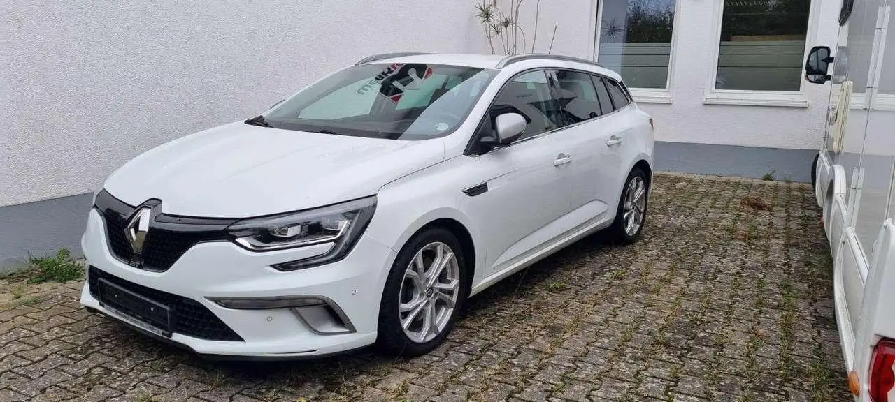 Photo 1 : Renault Megane 2017 Petrol