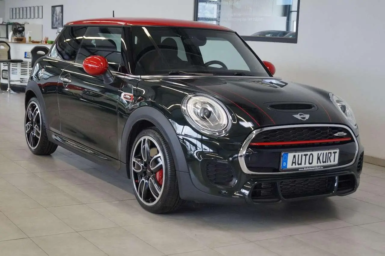 Photo 1 : Mini John Cooper Works 2017 Essence