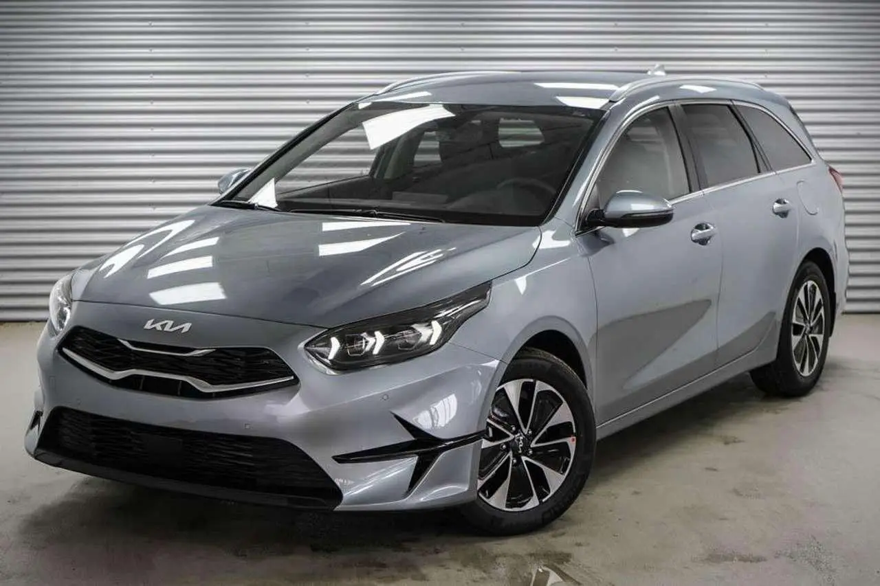 Photo 1 : Kia Ceed 2024 Essence