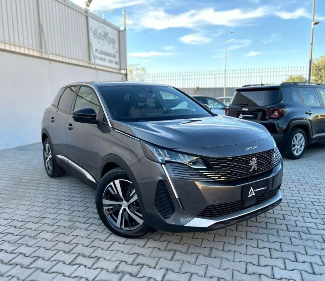 Photo 1 : Peugeot 3008 2023 Diesel